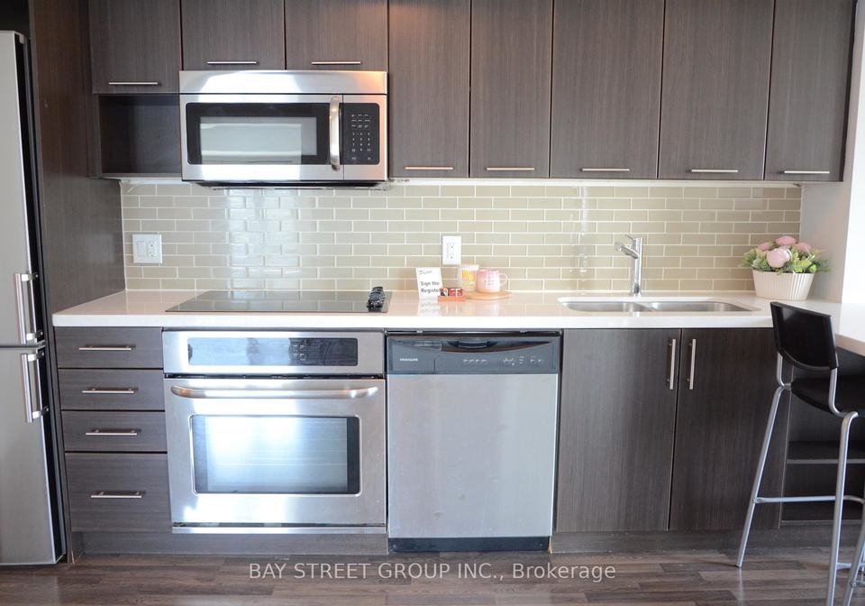 555-wilson-avenue-toronto-toronto-ontario-c13555168