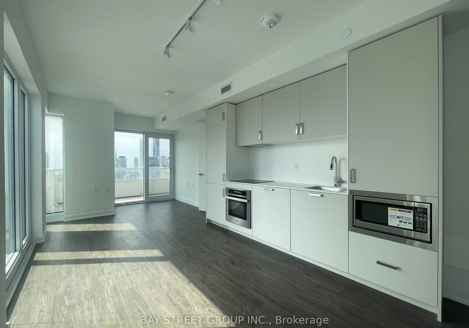 88-queen-street-e-toronto-toronto-ontario-c13555238