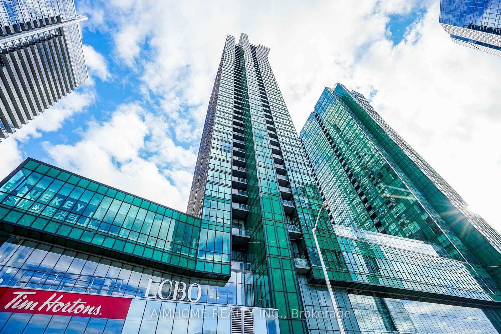 9-bogert-avenue-toronto-toronto-ontario-c13555260