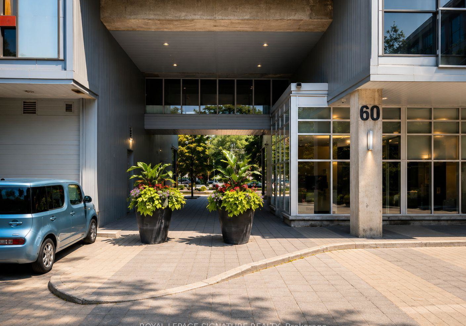 60-bathurst-street-toronto-toronto-ontario-c13555460