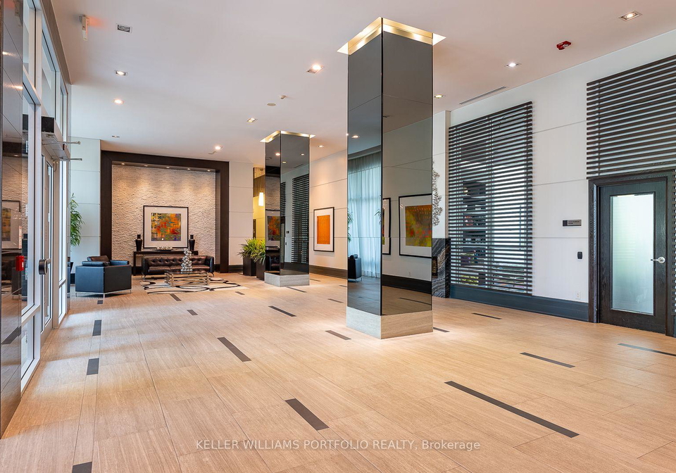 17-anndale-drive-toronto-north-york-ontario-c13555624