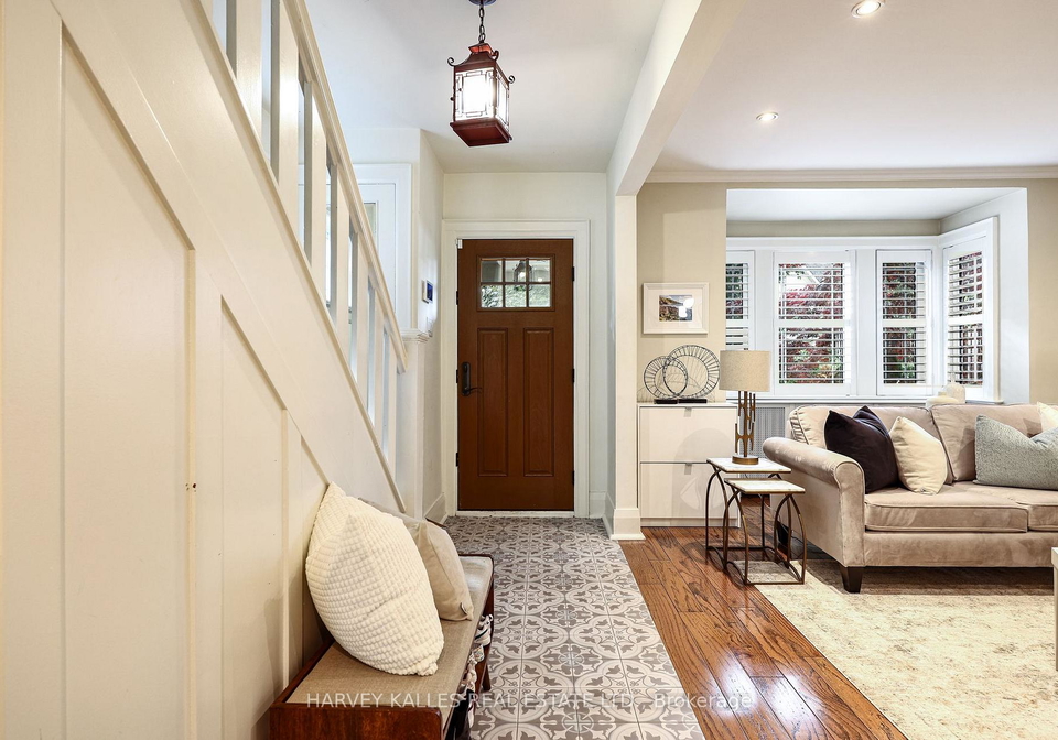150-deloraine-avenue-toronto-toronto-ontario-c13555690