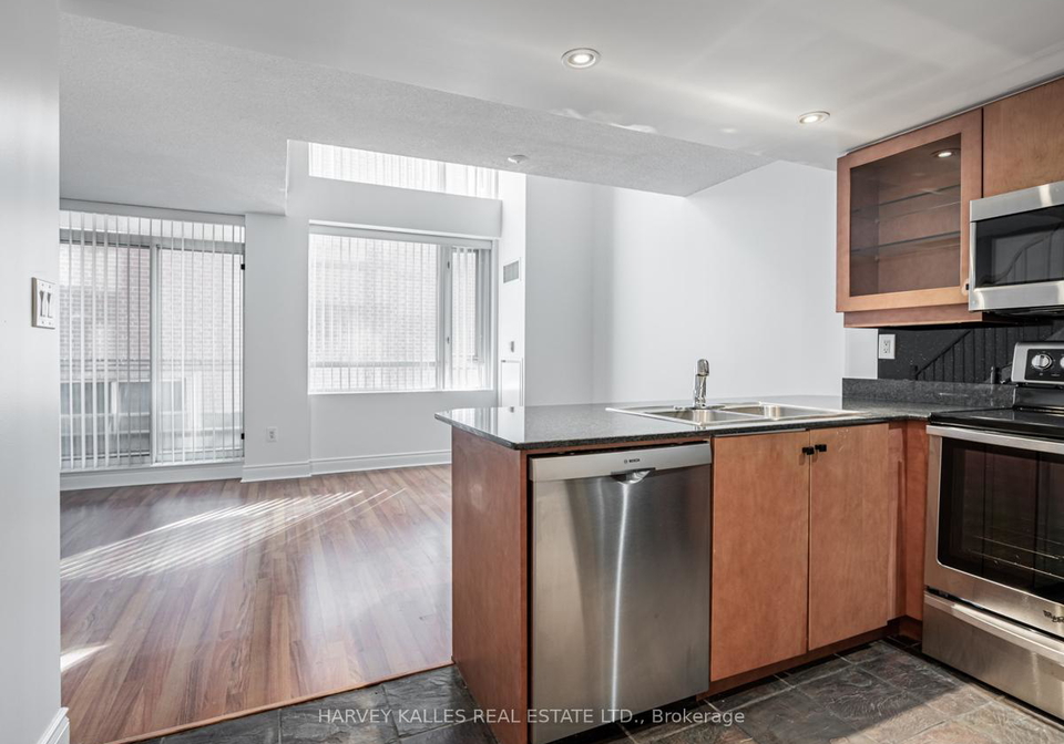 80-cumberland-street-toronto-toronto-ontario-c13556000