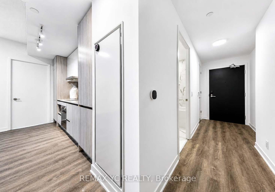 180-front-street-e-toronto-toronto-ontario-c13556274