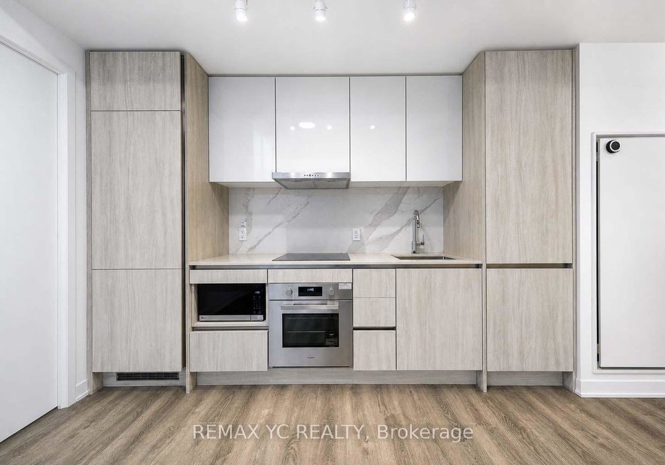 180-front-street-e-toronto-toronto-ontario-c13556274