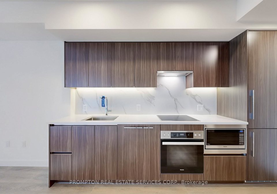 3-concord-cityplace-way-toronto-toronto-ontario-c13556530
