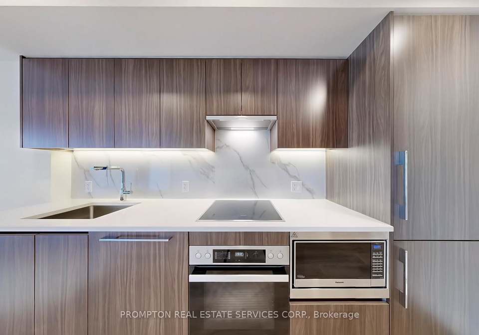 3-concord-cityplace-way-toronto-toronto-ontario-c13556530