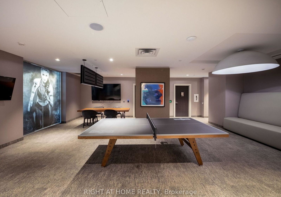 219-dundas-street-e-toronto-toronto-ontario-c13556540