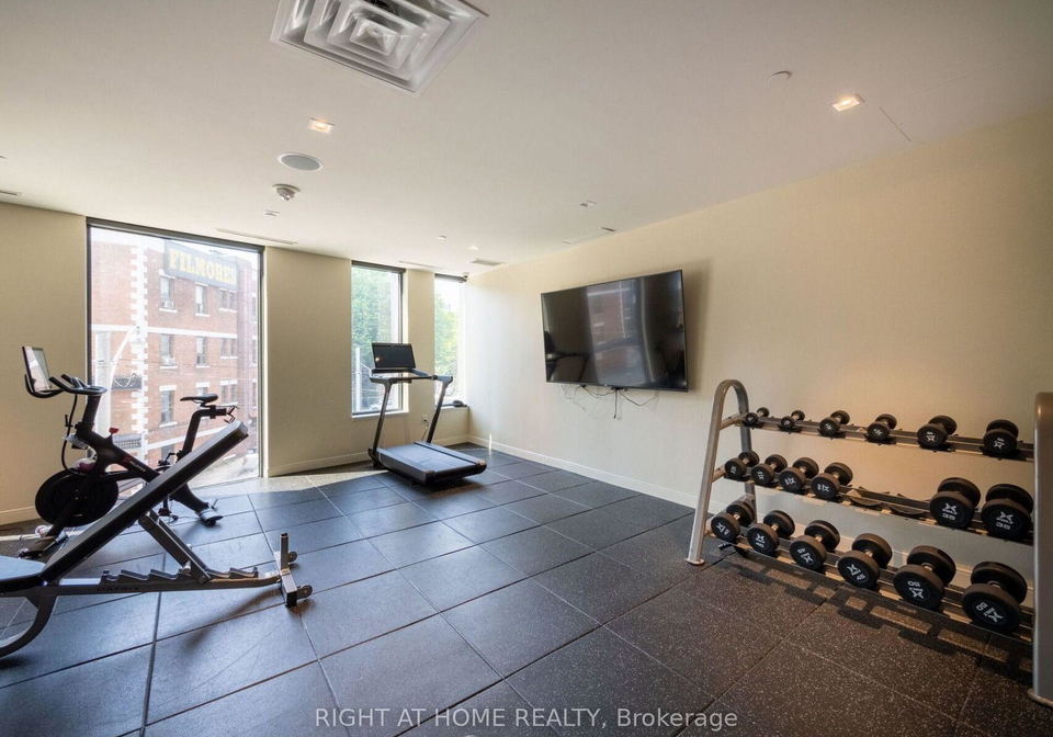 219-dundas-street-e-toronto-toronto-ontario-c13556540