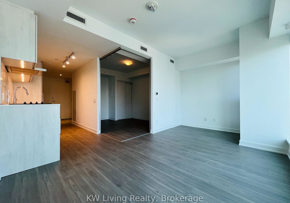 8-wellesley-street-w-toronto-toronto-ontario-c13556730