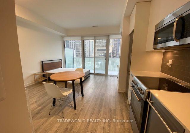 42-charles-street-e-toronto-toronto-ontario-c13556854