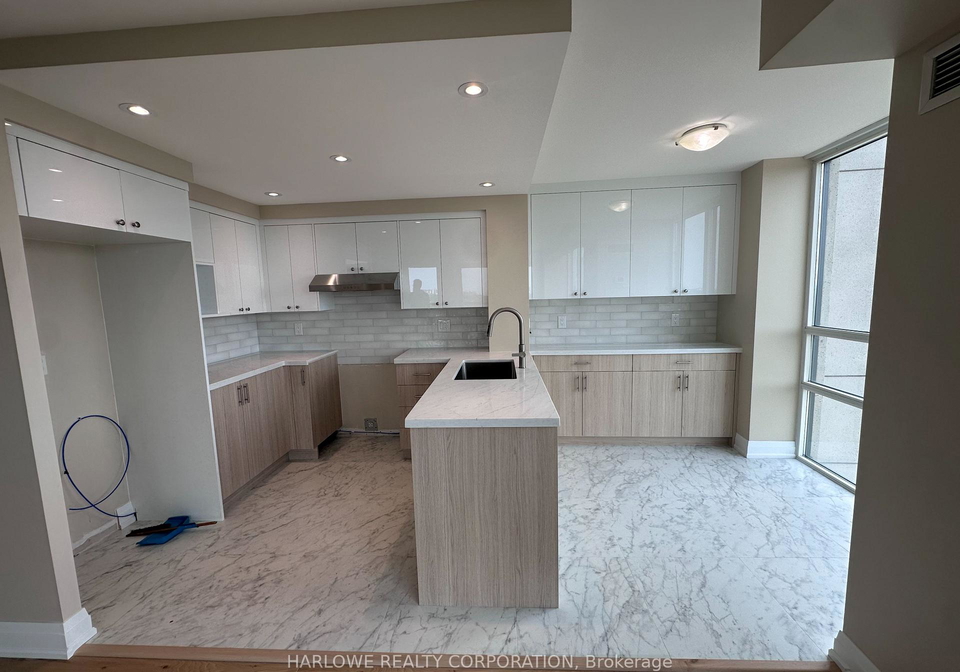 503-beecroft-road-toronto-toronto-ontario-c13556984