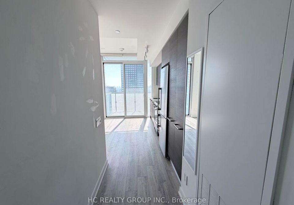 28-wellesley-street-e-toronto-toronto-ontario-c13557006