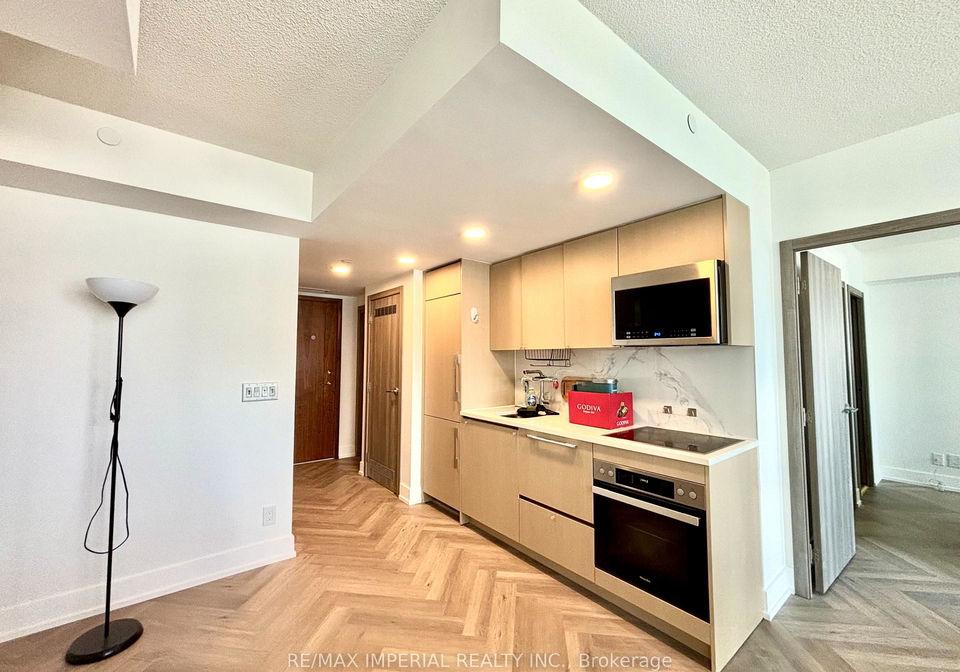 38-widmer-street-toronto-toronto-ontario-c13557248