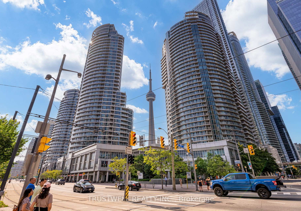 208-queens-quay-w-toronto-toronto-ontario-c13557252