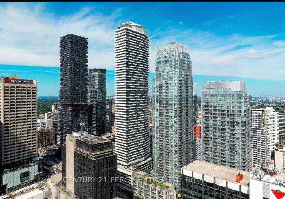 2221-yonge-street-toronto-toronto-ontario-c13557402