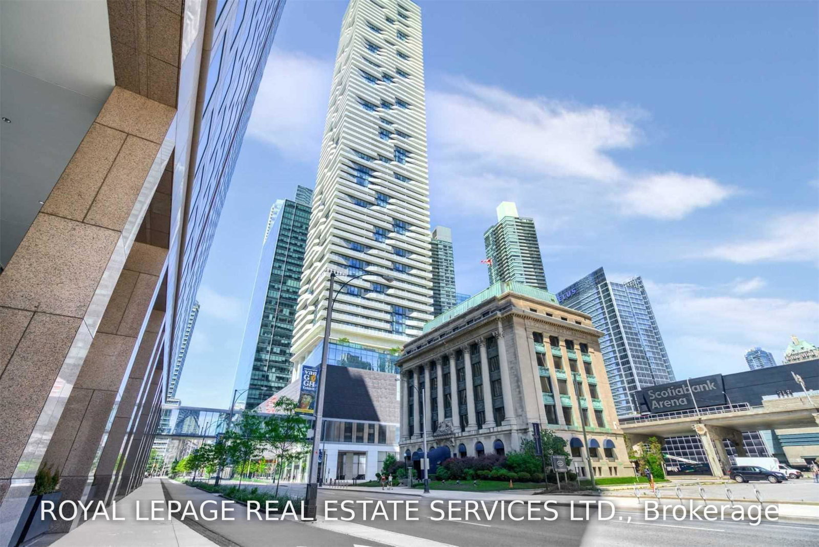 100-harbour-street-toronto-toronto-ontario-c13557784