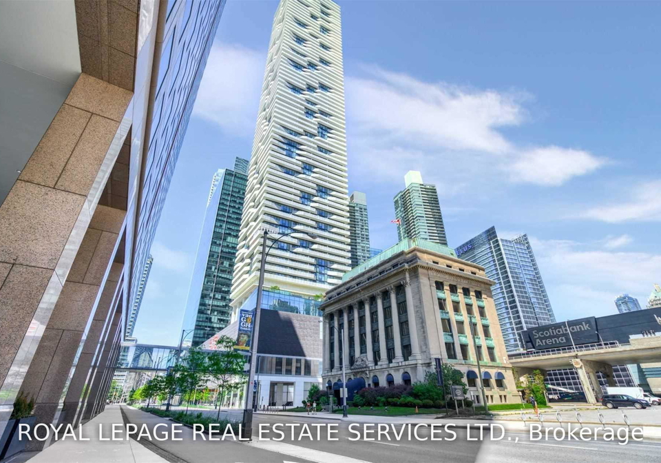 100-harbour-street-toronto-toronto-ontario-c13557784