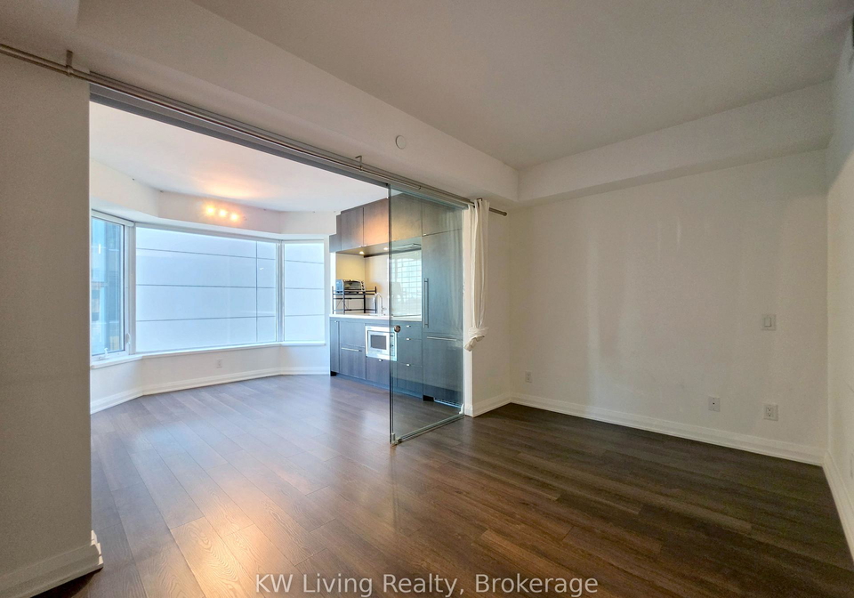 155-yorkville-avenue-toronto-toronto-ontario-c13557832