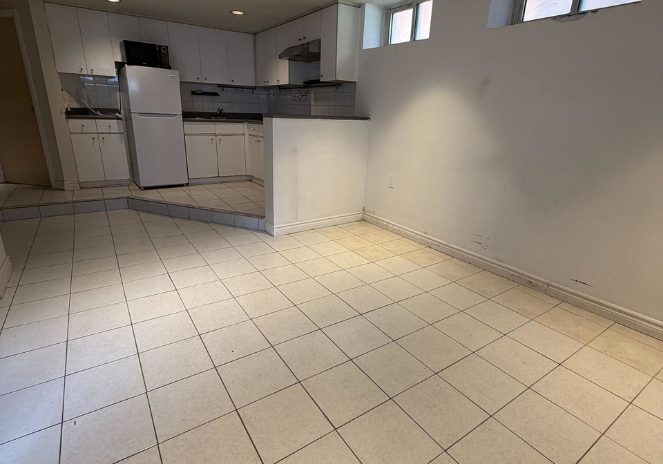 1188-avenue-road-toronto-toronto-ontario-c13557992