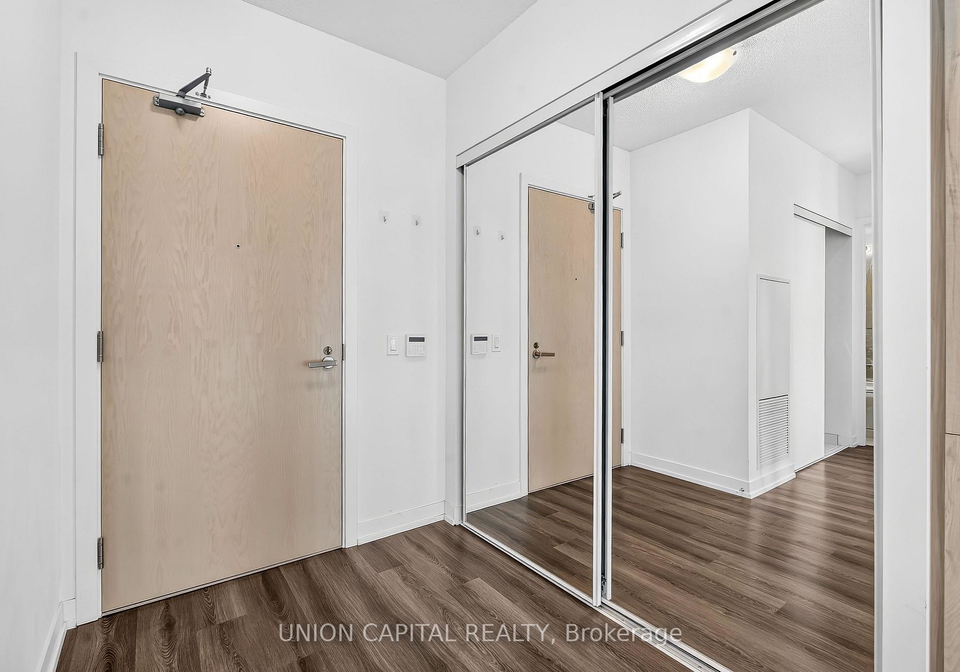 138-downes-street-toronto-toronto-ontario-c13558138