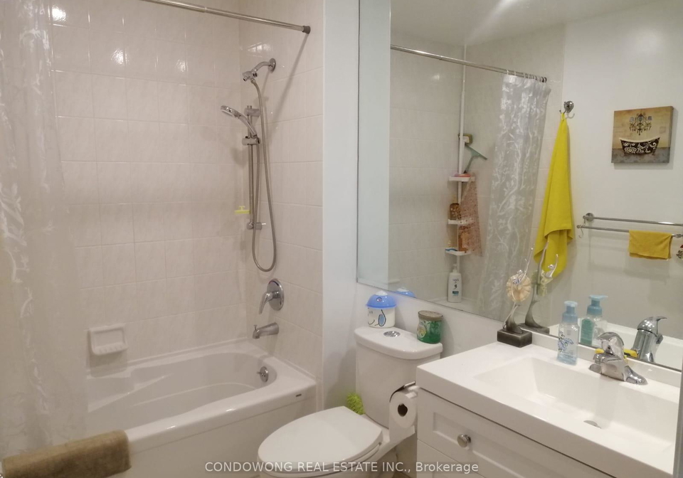 168-simcoe-street-toronto-toronto-ontario-c13558228