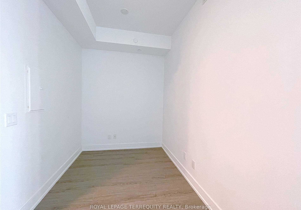 7-grenville-street-toronto-toronto-ontario-c13558278