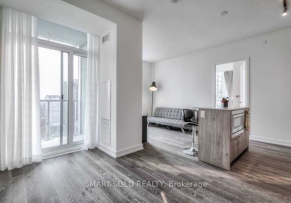 1-yorkville-avenue-toronto-toronto-ontario-c13558566