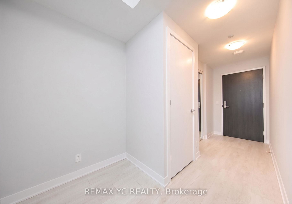 2221-yonge-street-toronto-toronto-ontario-c13558664