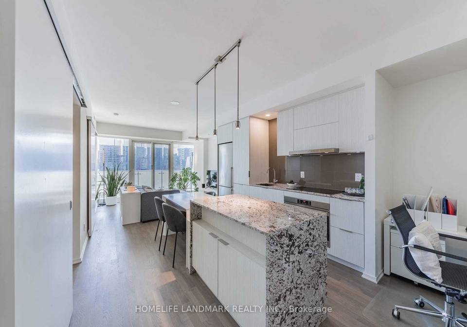 1-bloor-street-e-toronto-toronto-ontario-c13559250