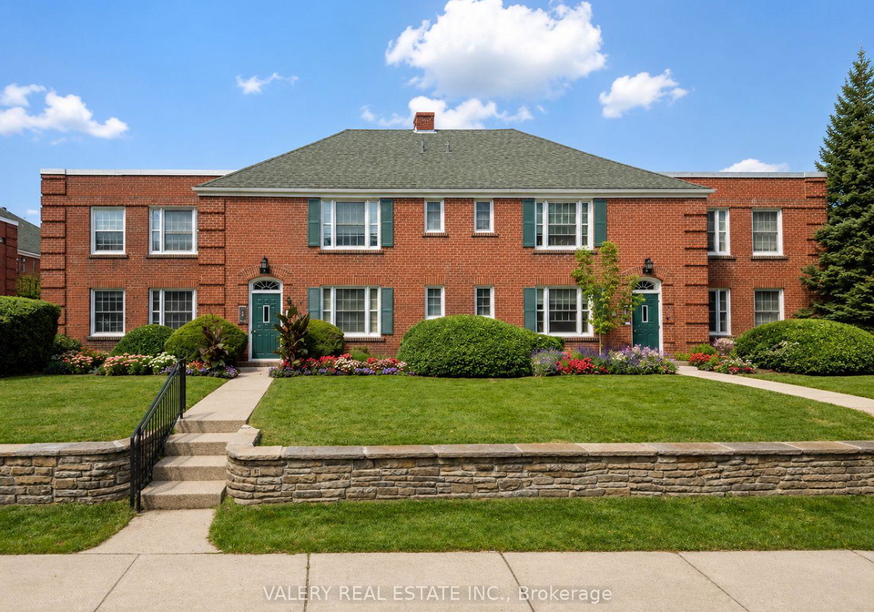 2-sutherland-drive-toronto-east-york-ontario-c13559314