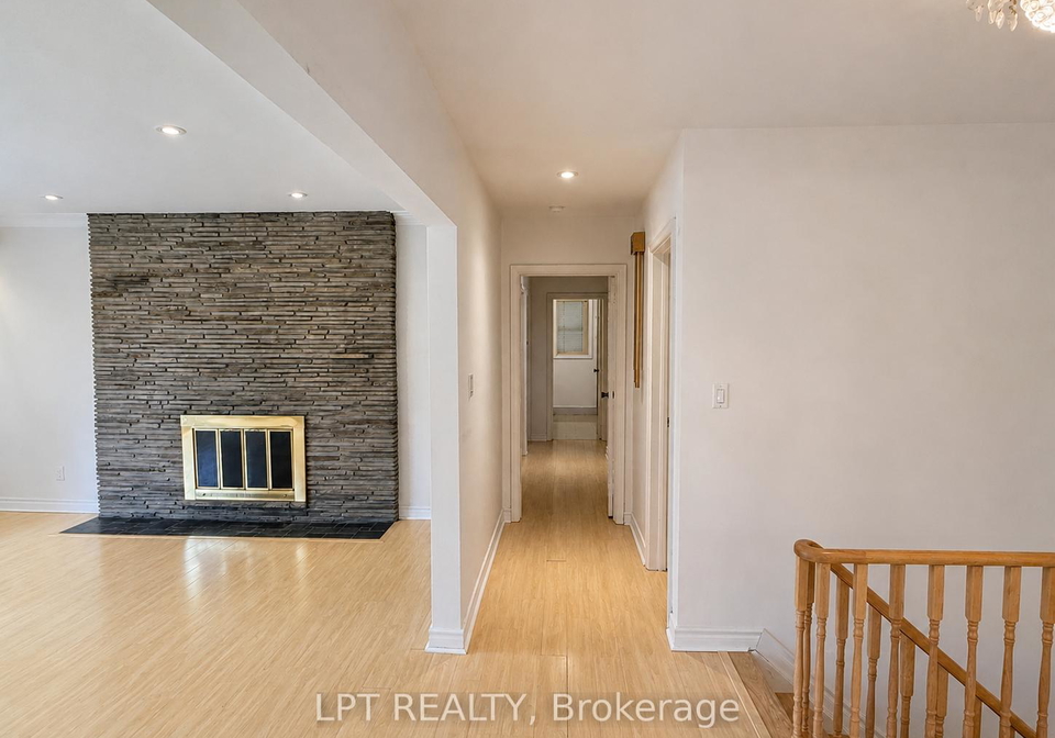 3-oxbow-road-toronto-north-york-ontario-c13559348