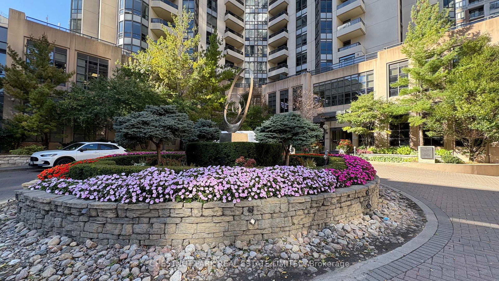 500-doris-avenue-toronto-north-york-ontario-c13559430