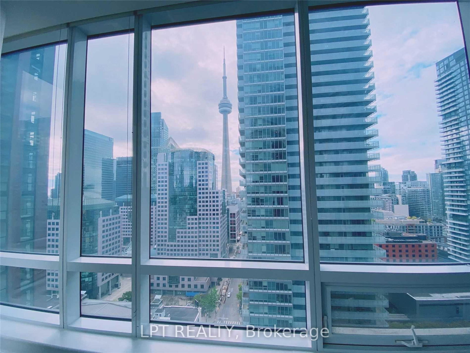 295-adelaide-street-w-toronto-toronto-ontario-c13559592