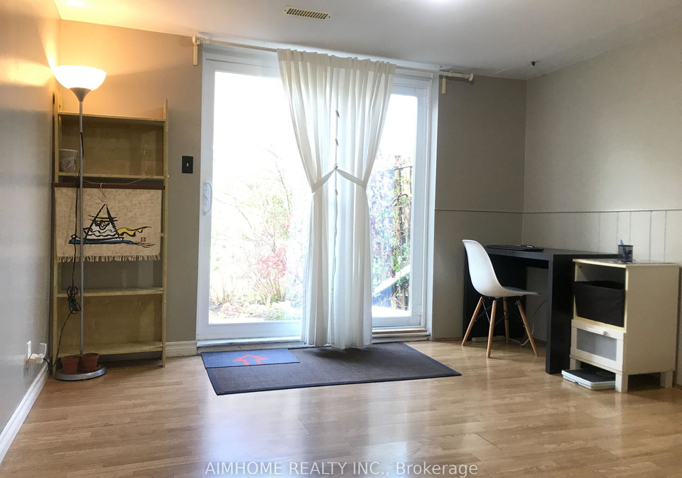 94-micmac-crescent-toronto-north-york-ontario-c13559626