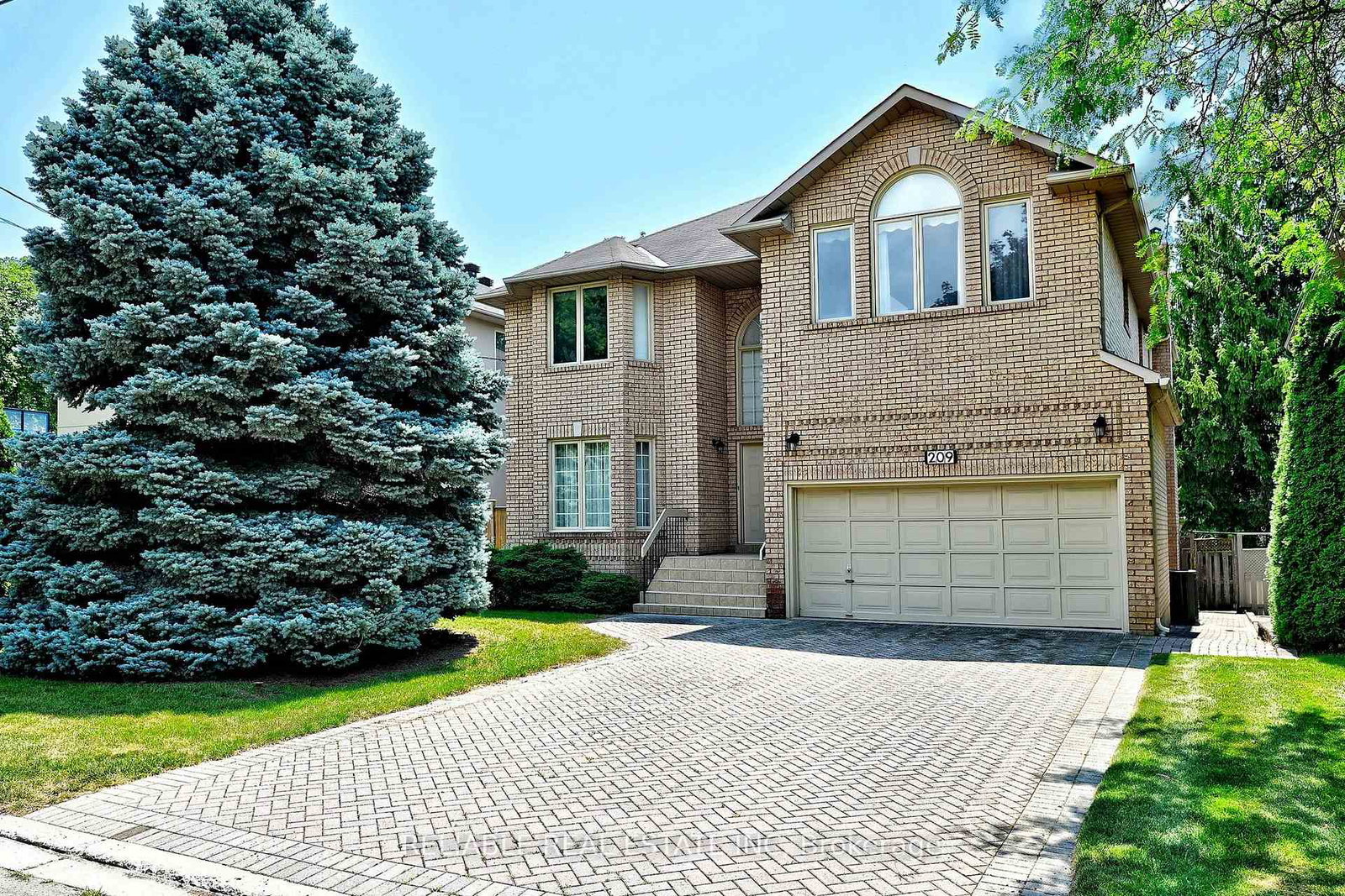 209-alfred-avenue-toronto-north-york-ontario-c13559654