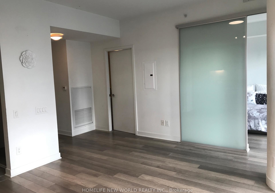 290-adelaide-street-w-toronto-toronto-ontario-c13559666