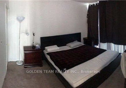 23-hollywood-avenue-toronto-north-york-ontario-c13559696