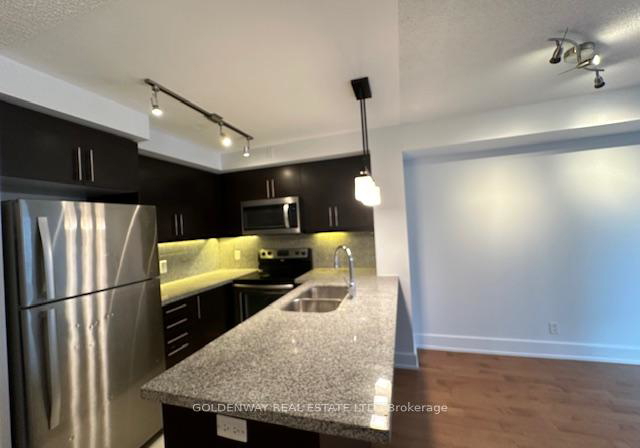 676-sheppard-avenue-e-toronto-north-york-ontario-c13559786