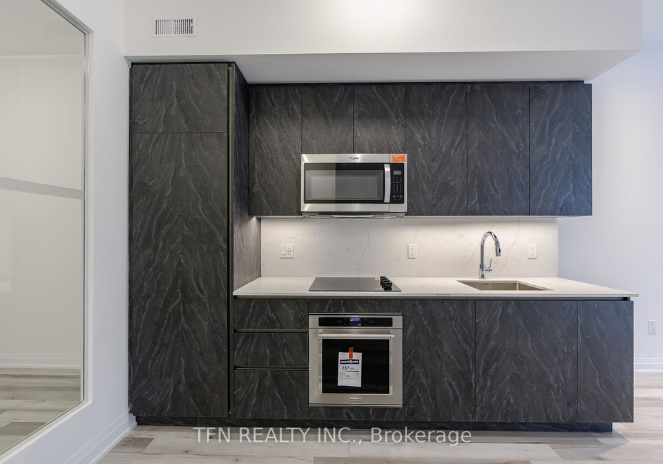 15-richardson-street-toronto-toronto-ontario-c13559810