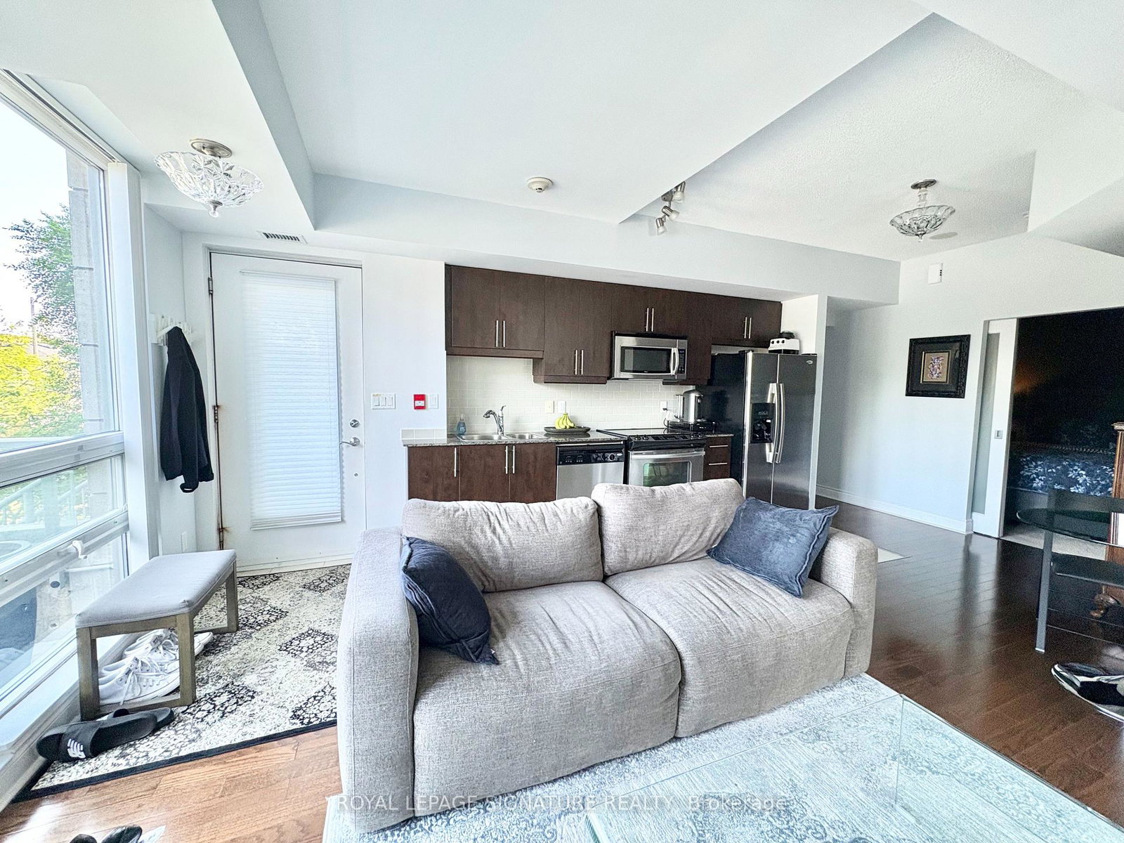 31-olive-avenue-toronto-north-york-ontario-c13560168