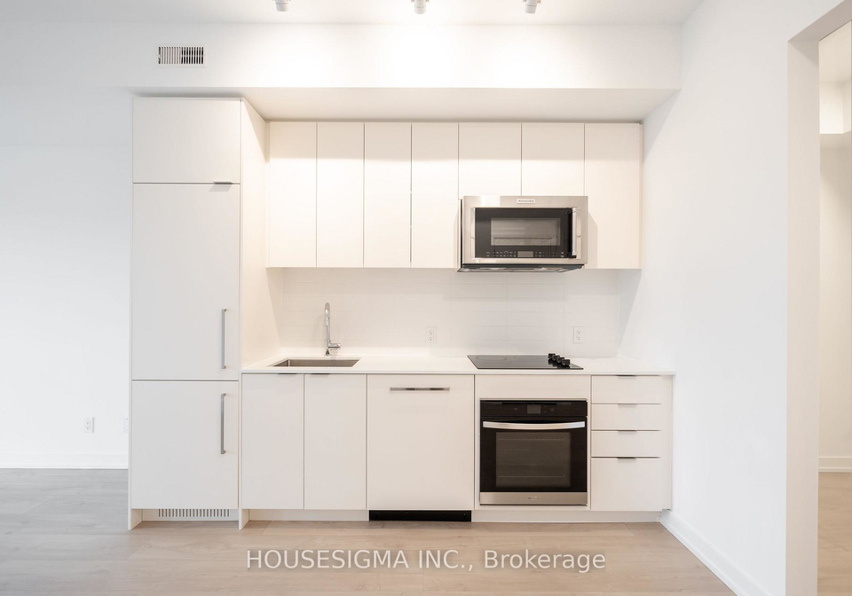 181-sheppard-avenue-e-toronto-north-york-ontario-c13560732
