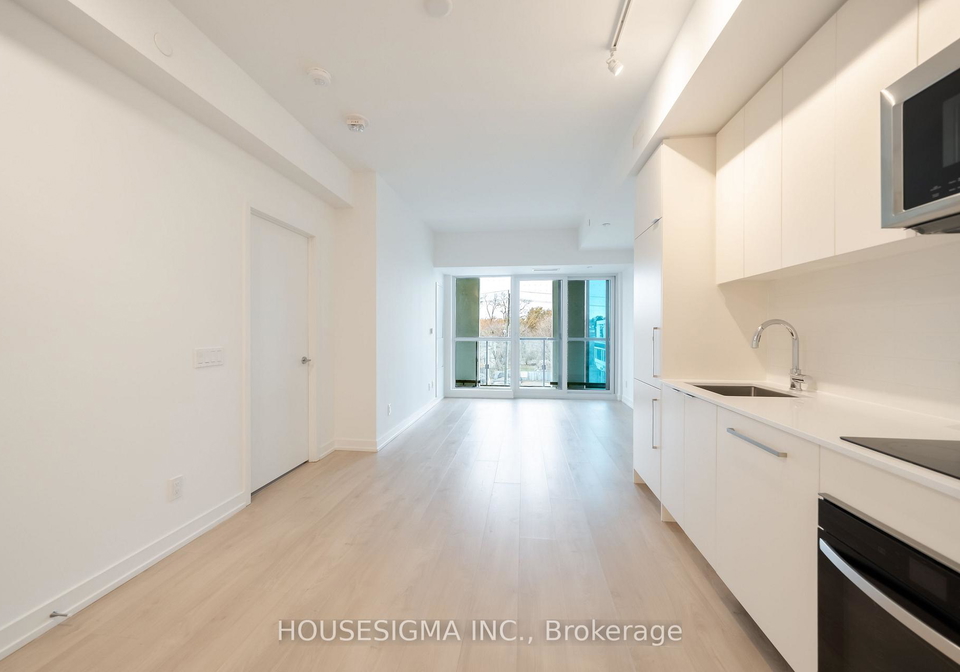 181-sheppard-avenue-e-toronto-north-york-ontario-c13560732