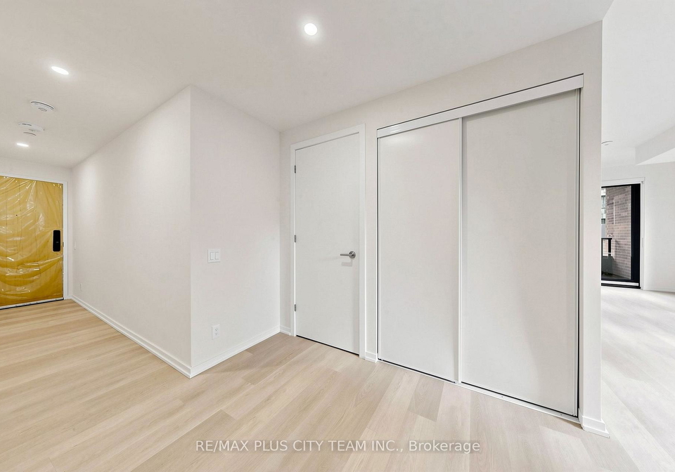 109-erskine-avenue-toronto-toronto-ontario-c13561178