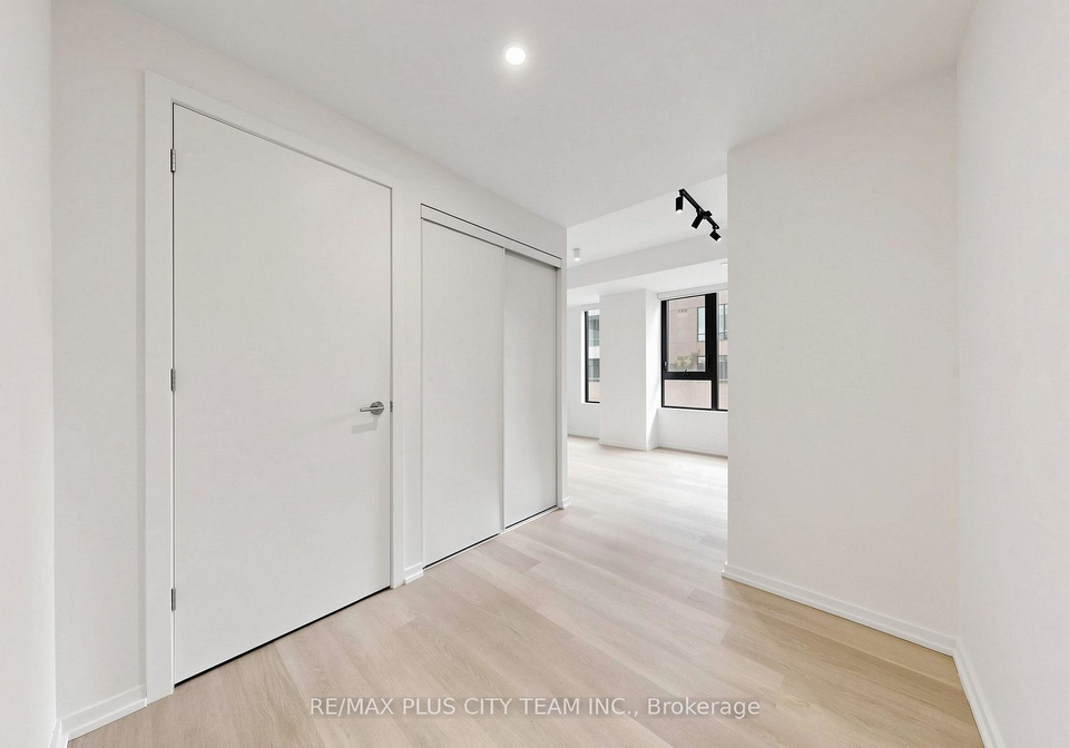 109-erskine-avenue-toronto-toronto-ontario-c13561178
