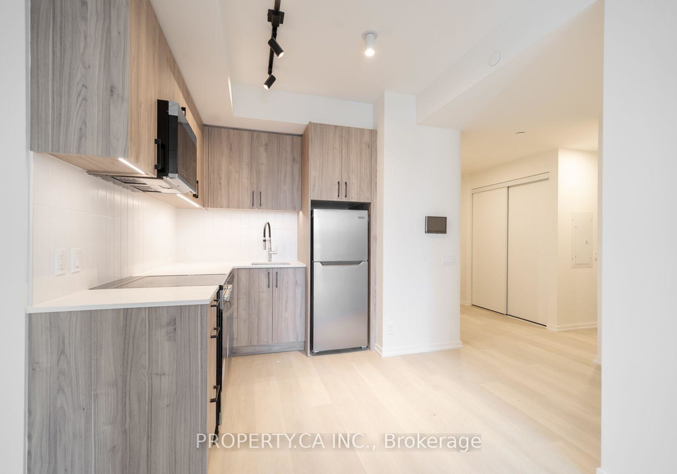109-erskine-avenue-toronto-toronto-ontario-c13561356
