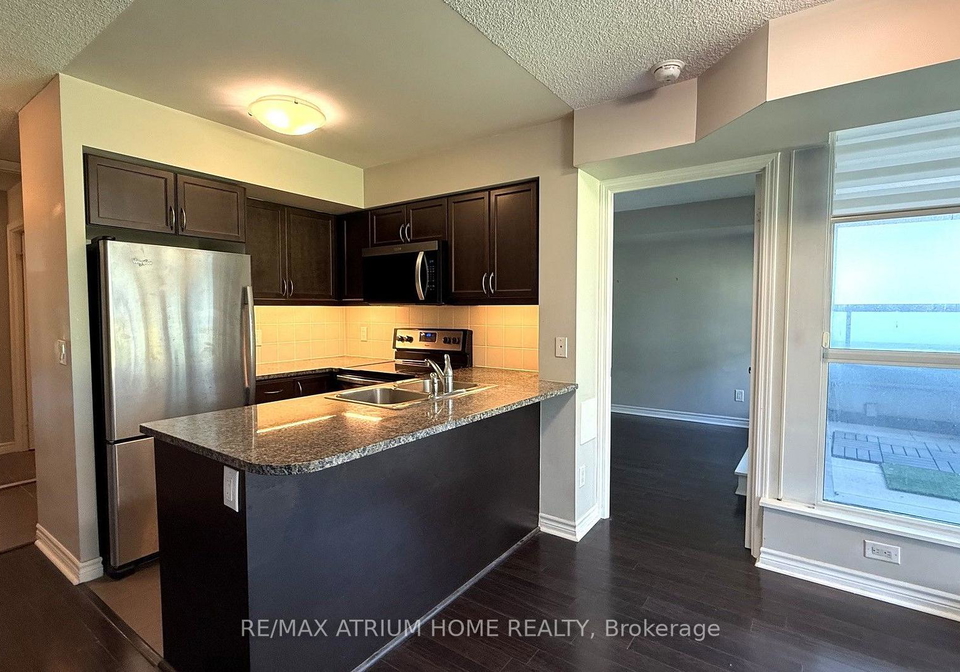 19-grand-trunk-crescent-toronto-toronto-ontario-c13561430
