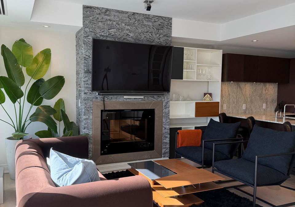 180-university-avenue-toronto-toronto-ontario-c13561546