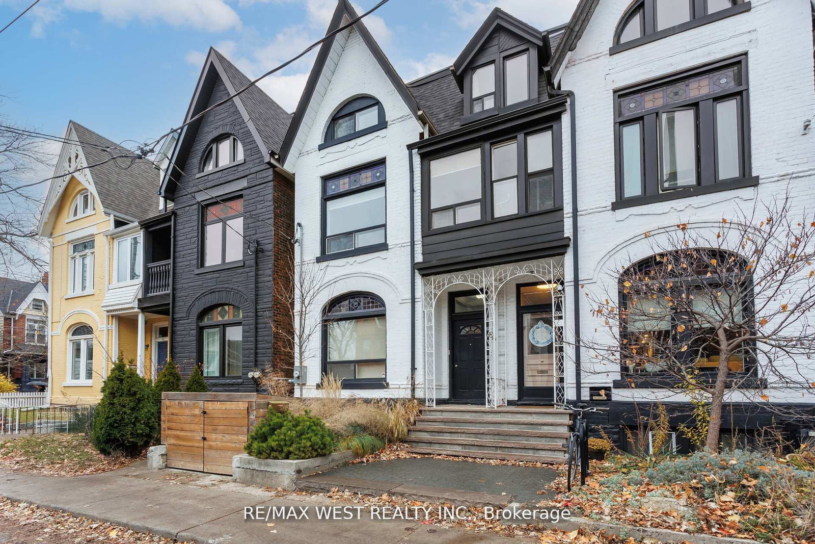 84-mackenzie-crescent-toronto-toronto-ontario-c13561626