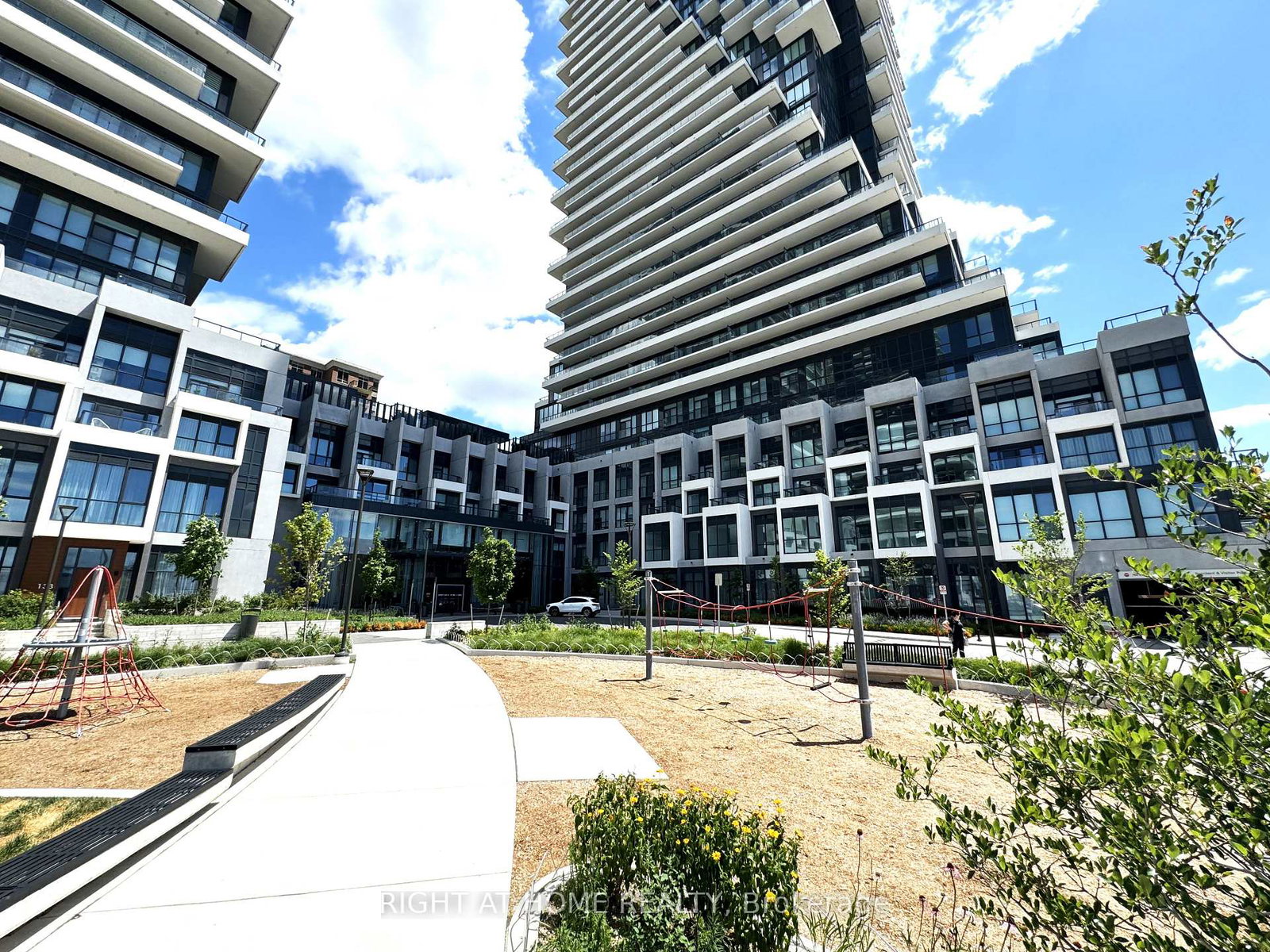 30-inn-on-the-park-drive-toronto-north-york-ontario-c13561646